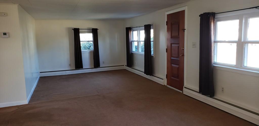 40 Valley St Property Photo 6