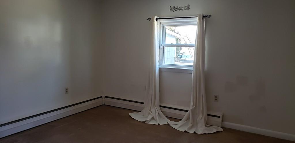 40 Valley St Property Photo 16