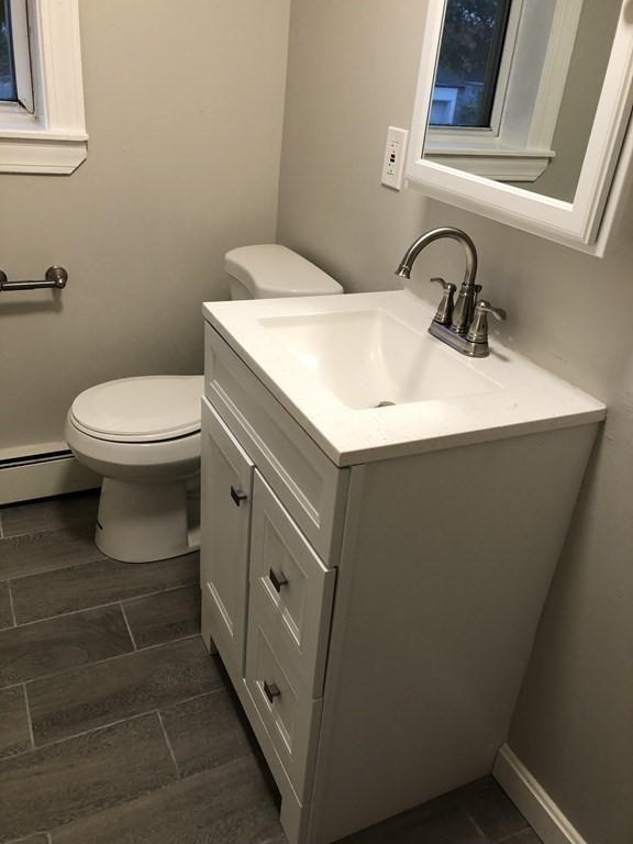 552 Washington St Property Photo 10