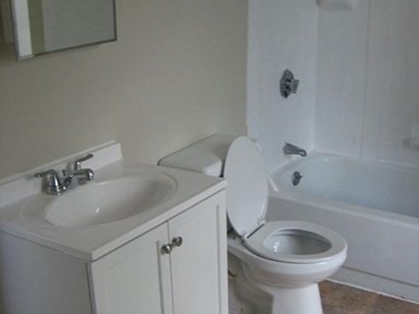 552 Washington St Property Photo 13
