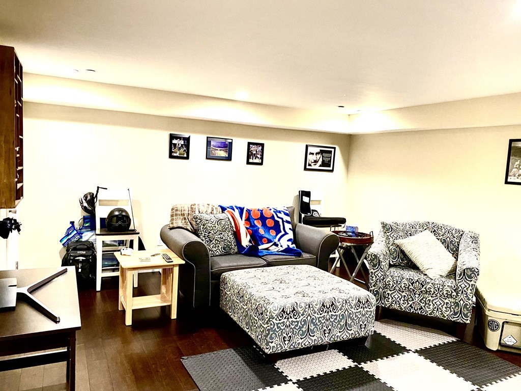 15 Wilson St # B Property Photo 3