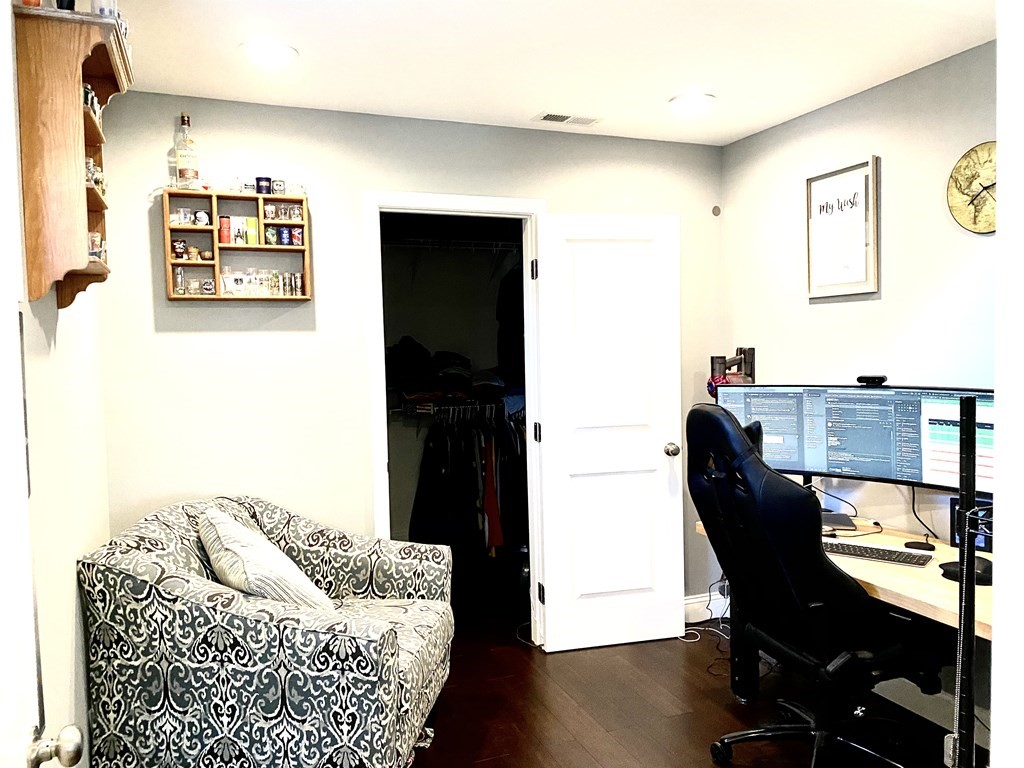 15 Wilson St # B Property Photo 5