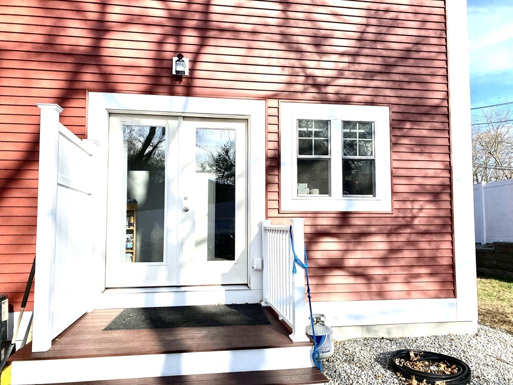 15 Wilson St # B Property Photo 9