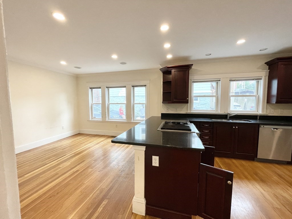 15 Sunset Street # 1 Property Photo 2