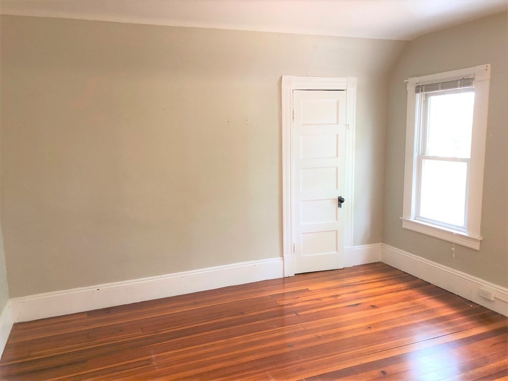 17 Kenwood Terrace # 2 Property Photo 9