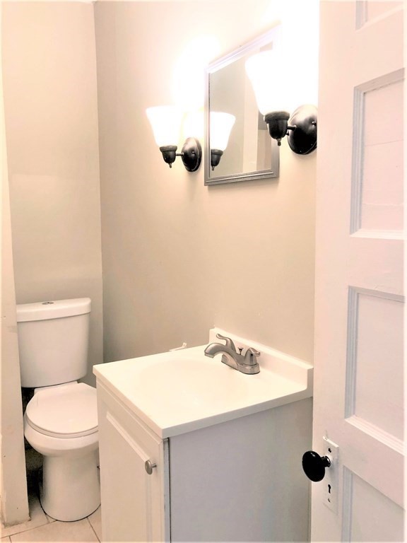 17 Kenwood Terrace # 2 Property Photo 11