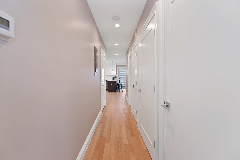 269 Gold St # 2 Property Photo 17