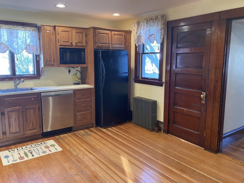 25 Forest Avenue Property Photo 5