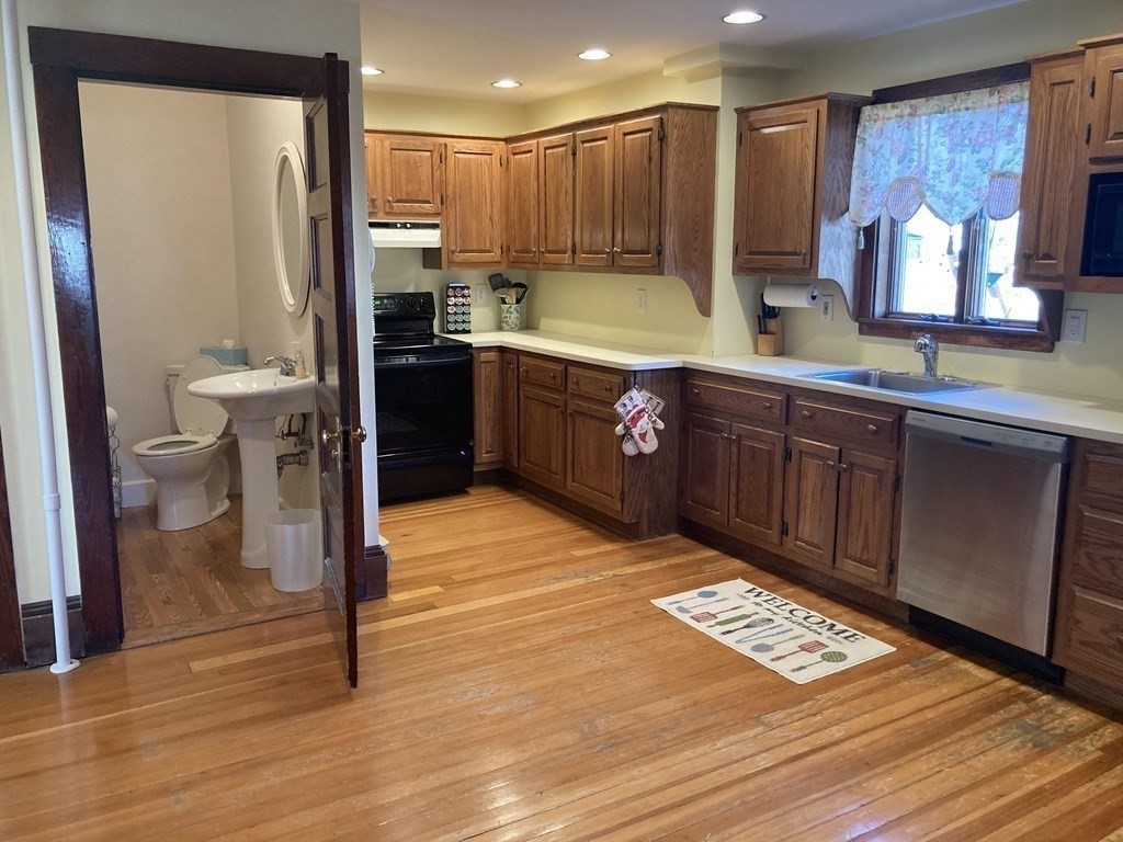 25 Forest Avenue Property Photo 6
