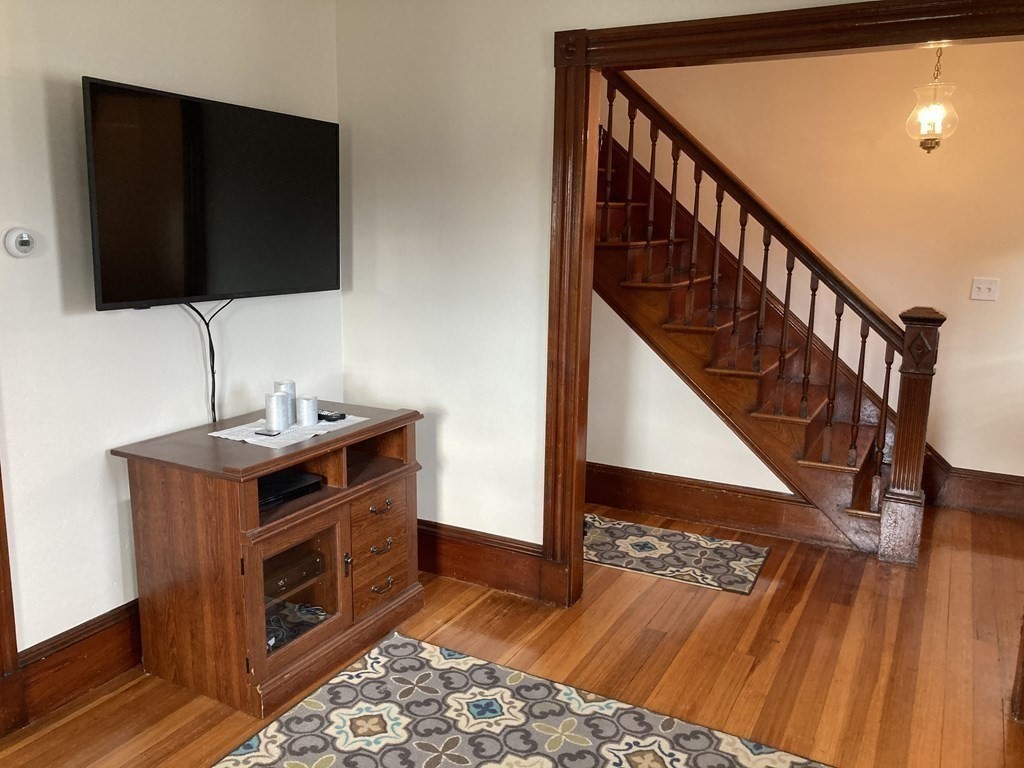 25 Forest Avenue Property Photo 12