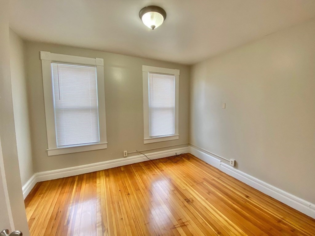 39 Acushnet Avenue Property Photo 11