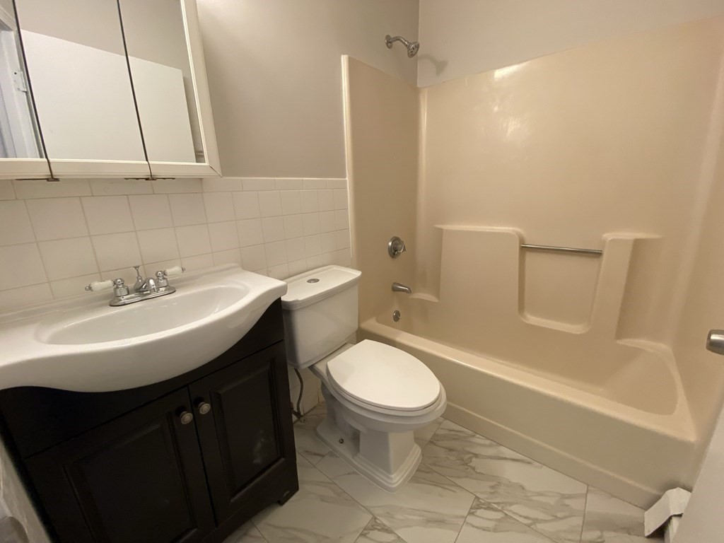 92 Hammond Street # 5 Property Photo 10