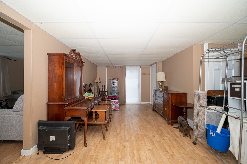 4 Spring St Property Photo 14