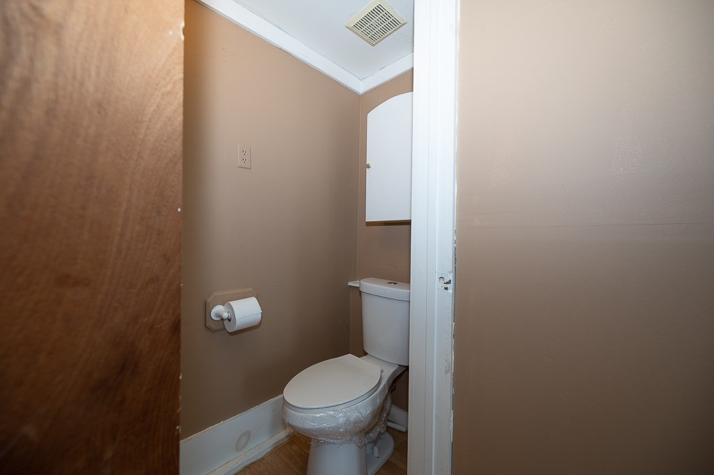 4 Spring St Property Photo 16
