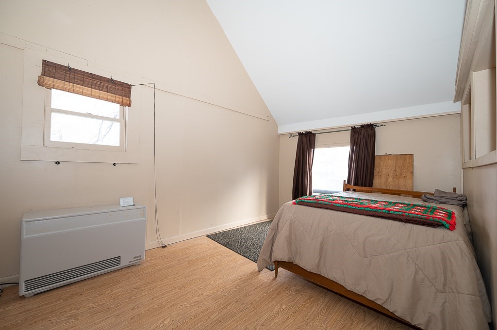 4 Spring St Property Photo 21