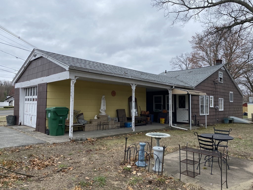 1150 Granby Rd Property Photo 3