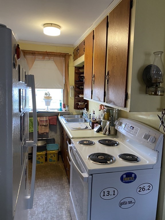 1150 Granby Rd Property Photo 9