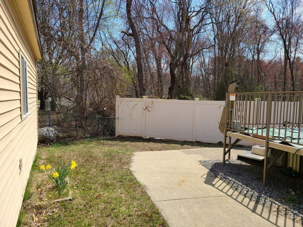 80 Lake St Property Photo 13