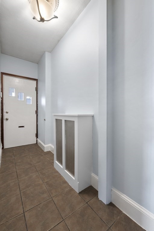 1044 Saratoga St # 1 Property Photo 2