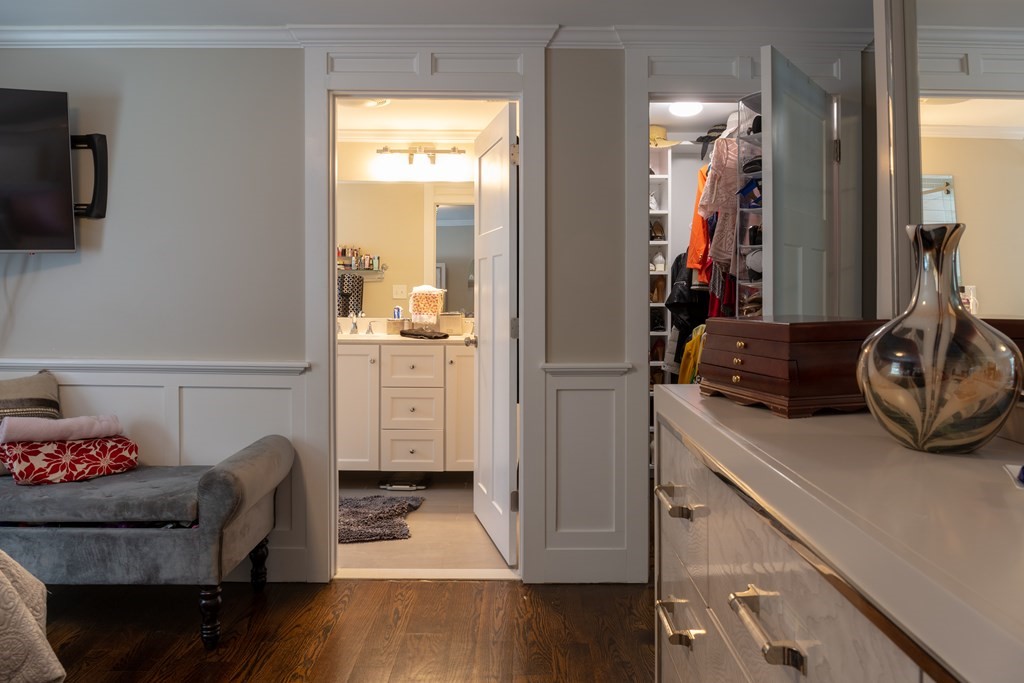 42 Churchill Place Property Photo 20