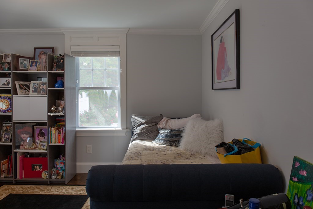 42 Churchill Place Property Photo 25
