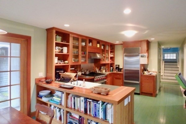 56 Chilmark Rd Ch208 Property Photo 4