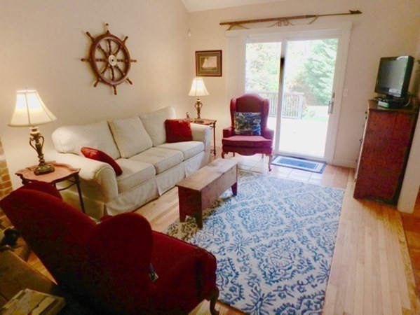 100 Connie's Way Vh401 Property Photo 4