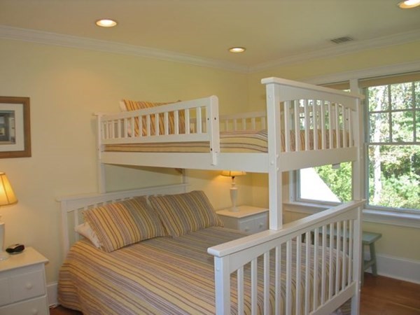 37 Mempremagog Ave Vh410 Property Photo 17