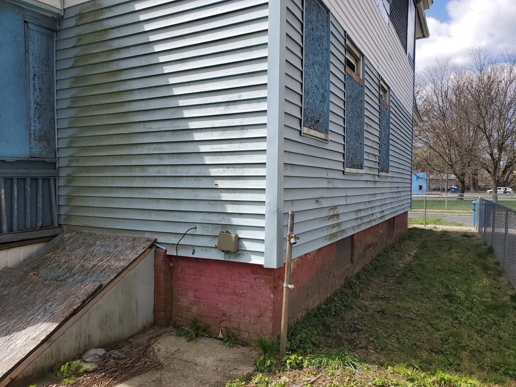 15 Kenyon St Property Photo 7