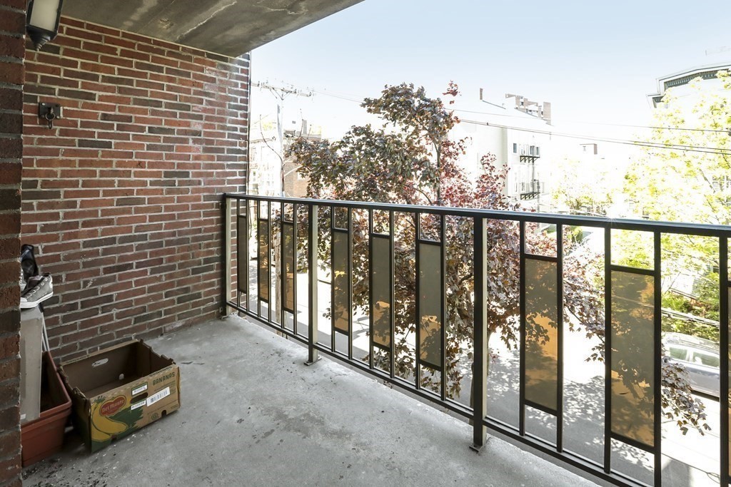 12-16 Ellery # 303 Property Photo 6