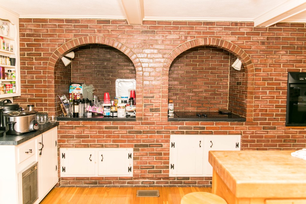 25 Bretton Rd Property Photo 3