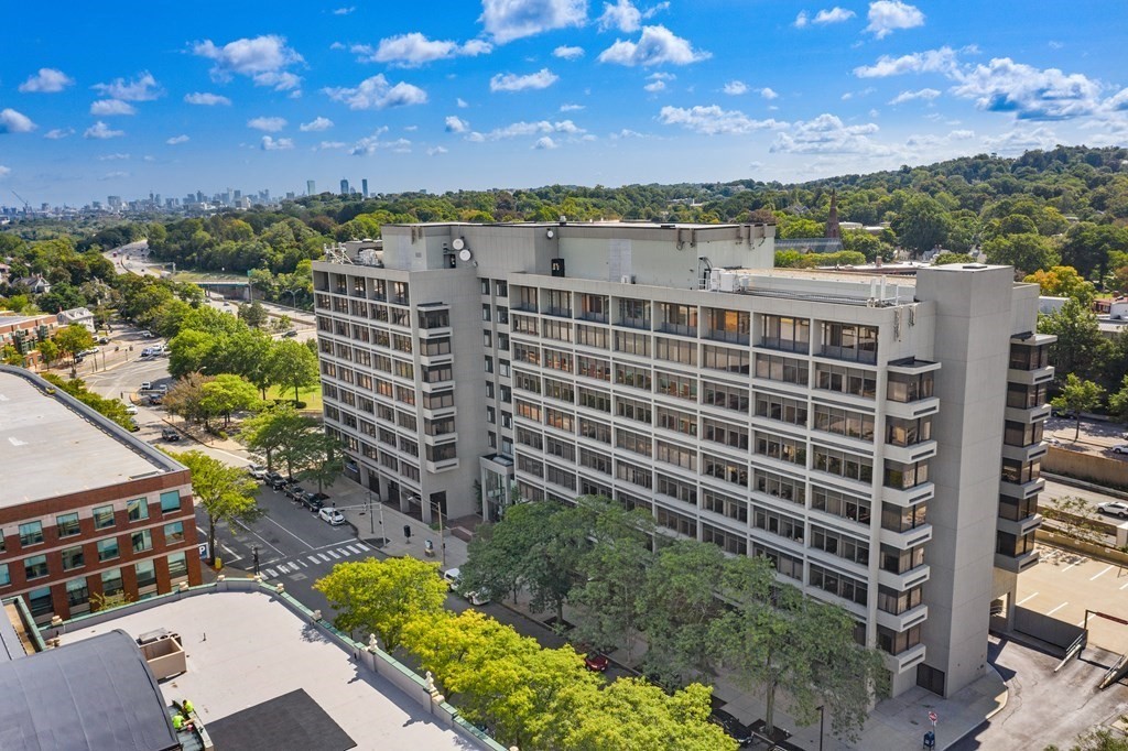 300 Washington Street Property Photo 1