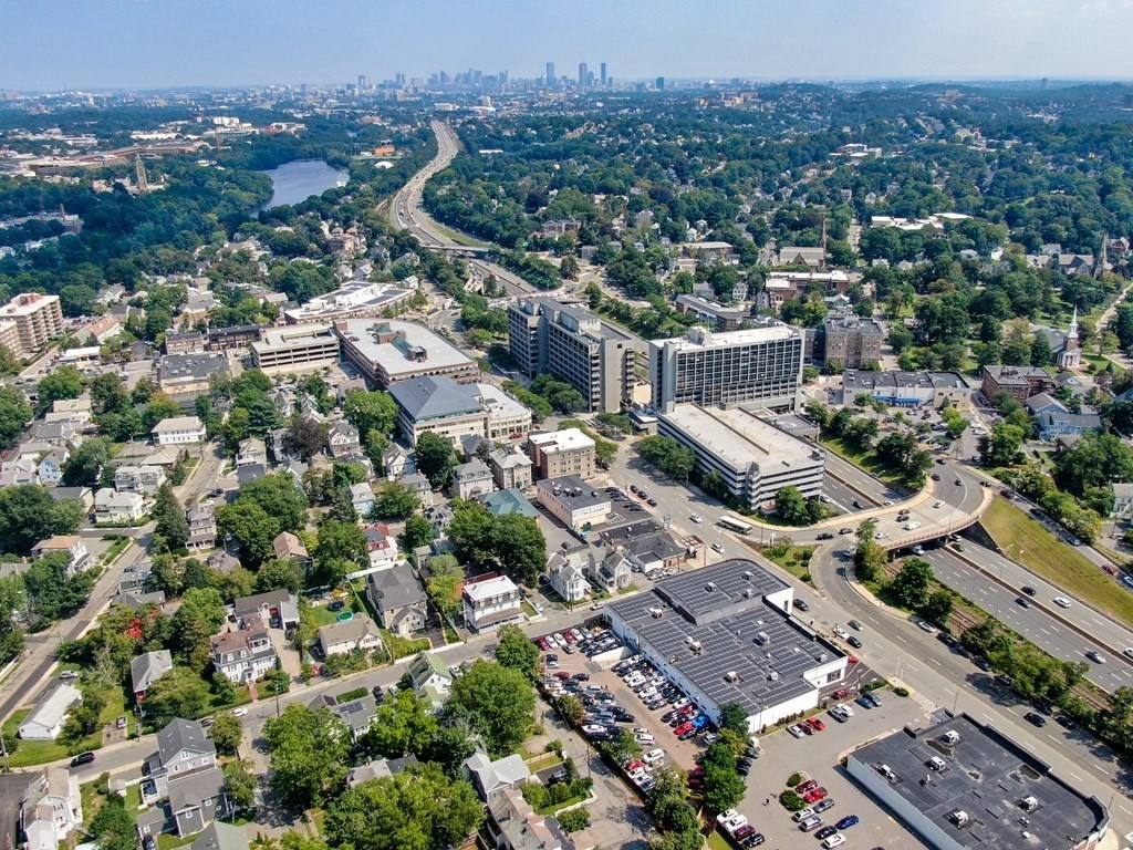 300 Washington Street Property Photo 3