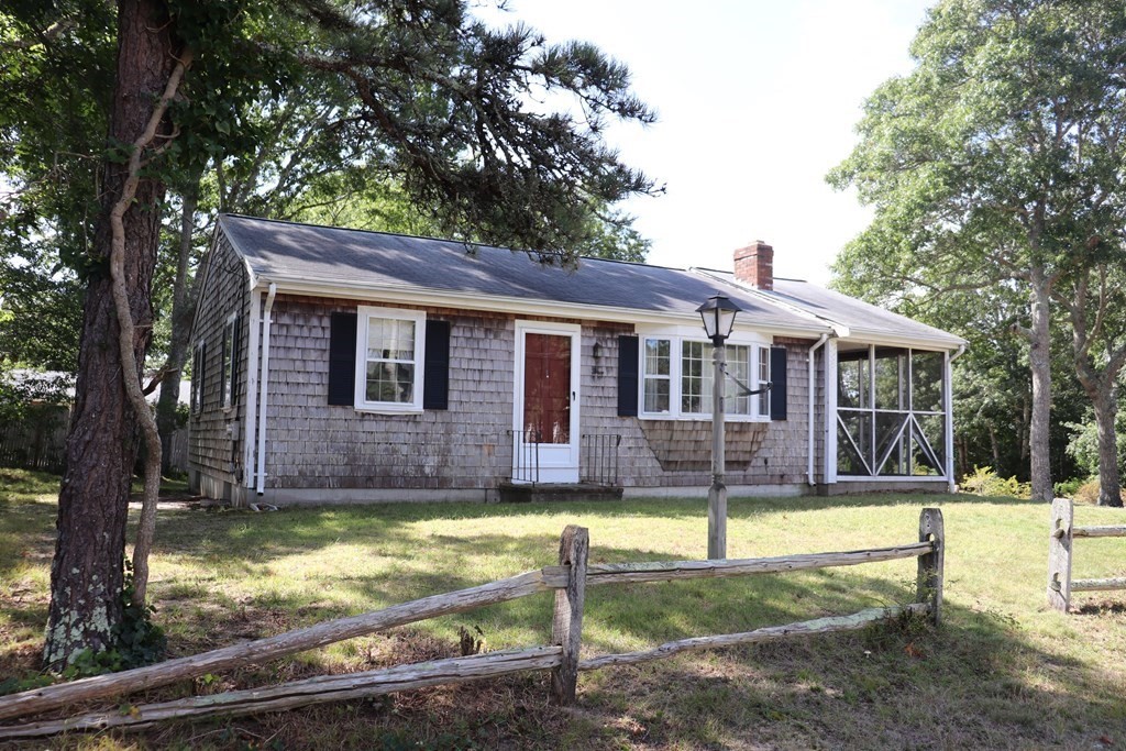 3 Jennifer Ln