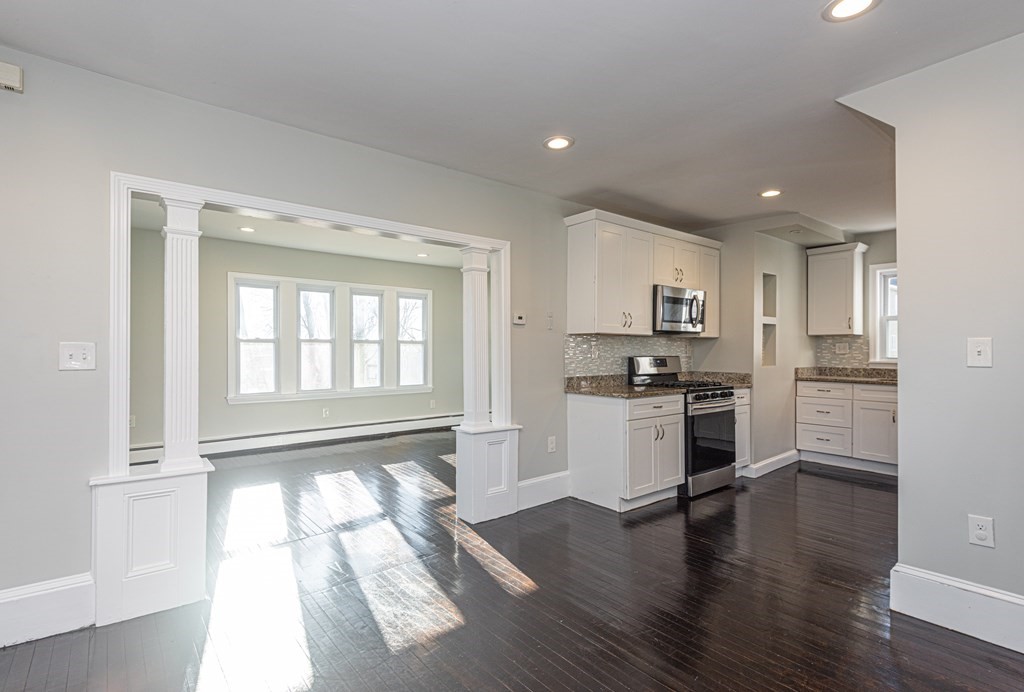 54 Observatory Ave Property Photo 8