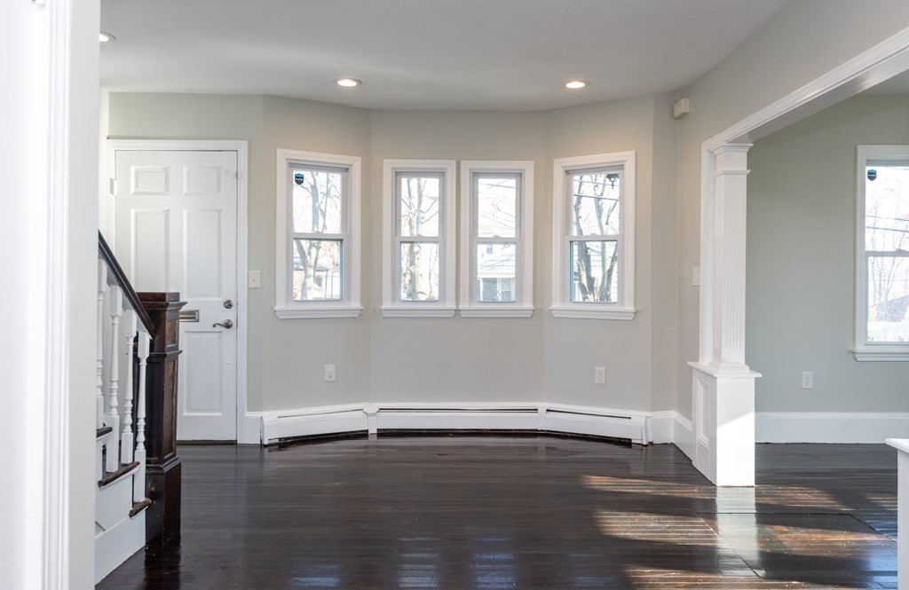 54 Observatory Ave Property Photo 18