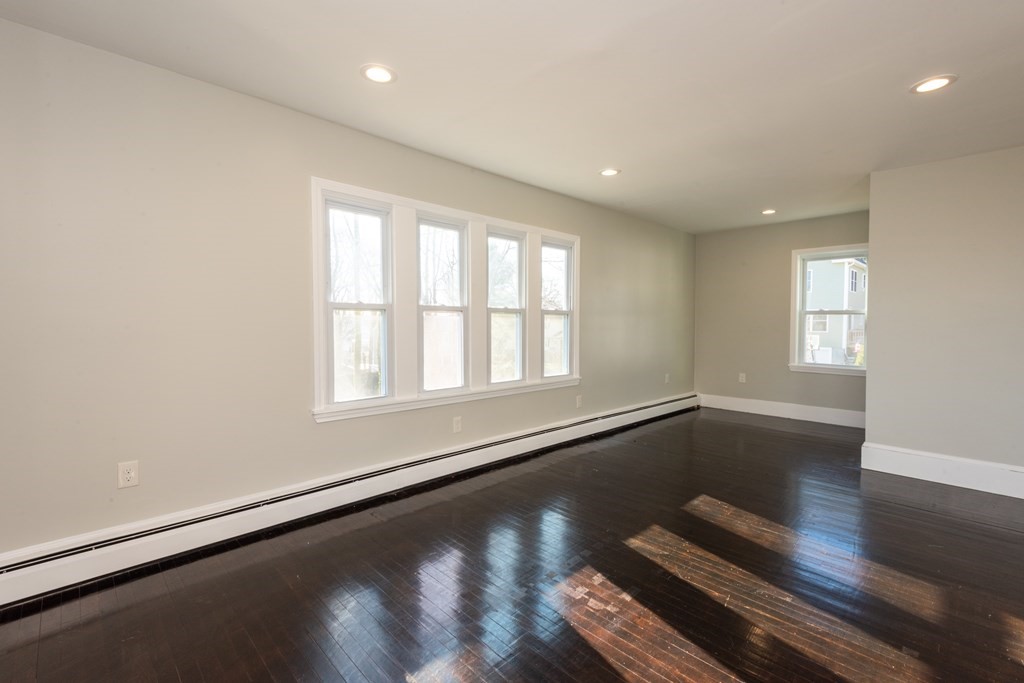 54 Observatory Ave Property Photo 21