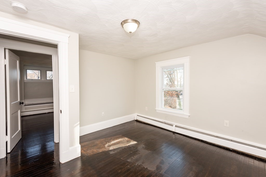 54 Observatory Ave Property Photo 36