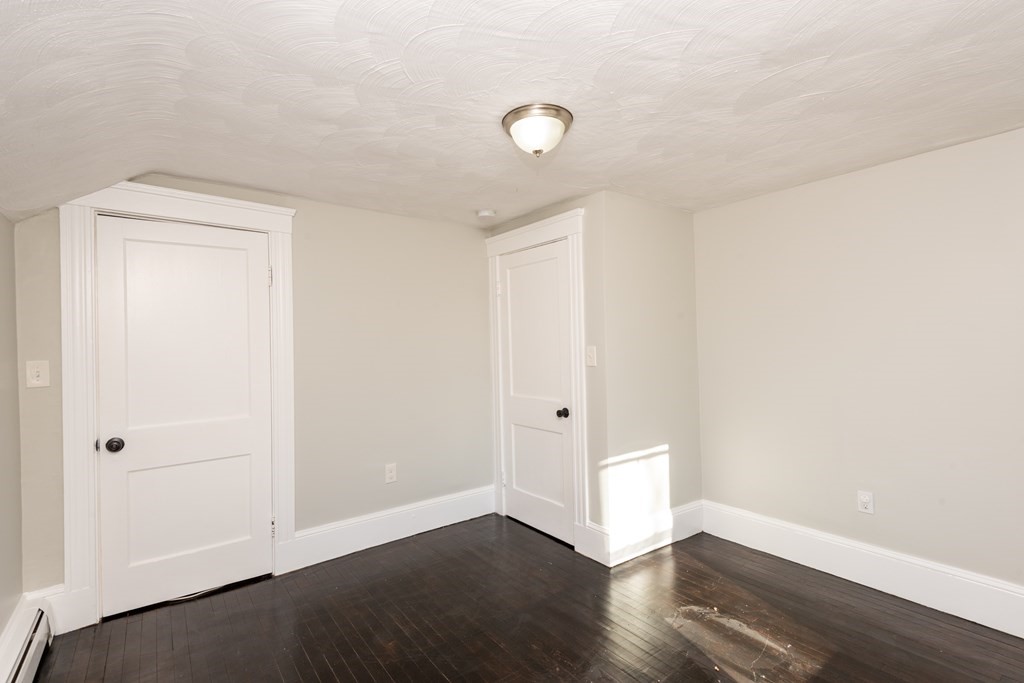 54 Observatory Ave Property Photo 39