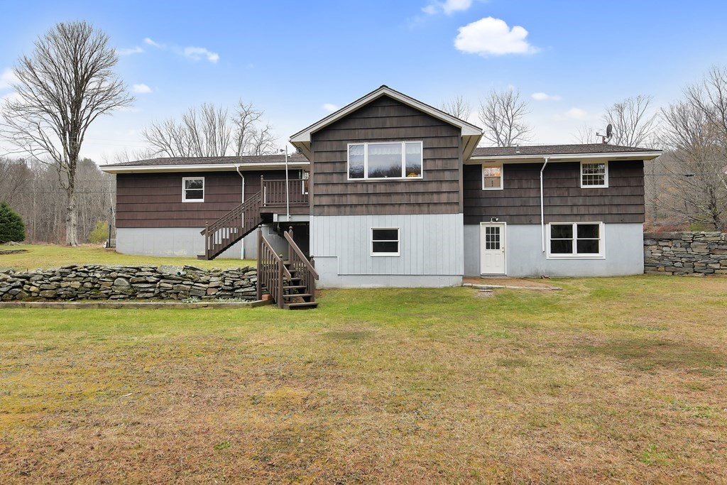 100 Town Hill Rd Property Photo 5