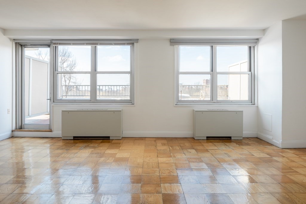 151 Tremont St # 6L Property Photo 1