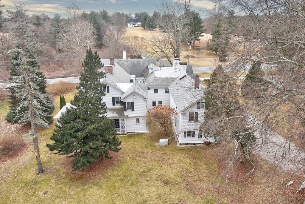 684 South Egremont Rd Property Photo 8