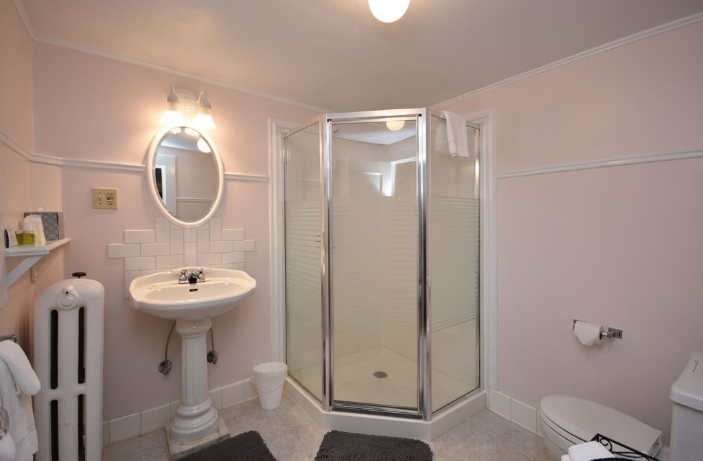 684 South Egremont Rd Property Photo 22