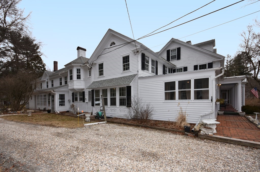 684 South Egremont Rd Property Photo 31
