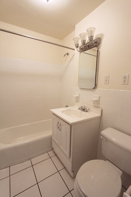 15-17 University Road # 42 Property Photo 9