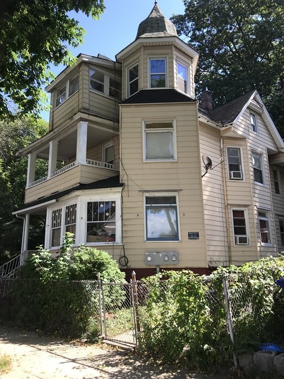 29 Warriner Ave Property Photo 2