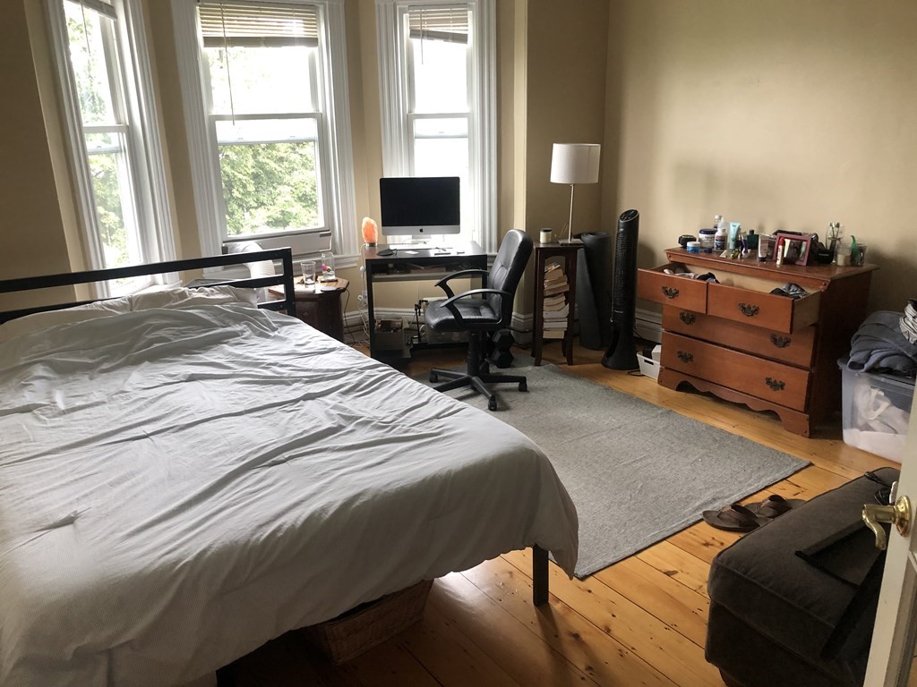682 East Sixth # 2 Property Photo 8