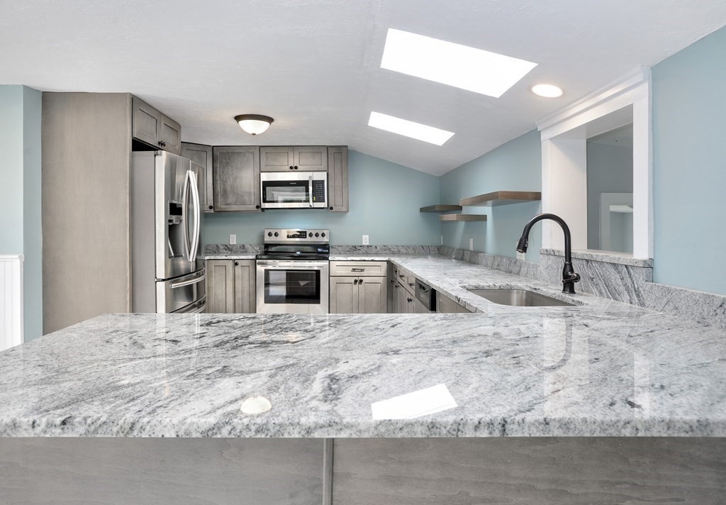 18 Rock Street Property Photo 11
