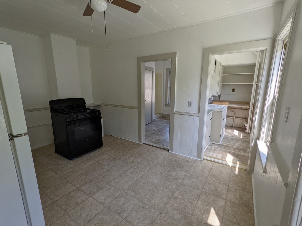 13 Fifth Ave. Property Photo 15