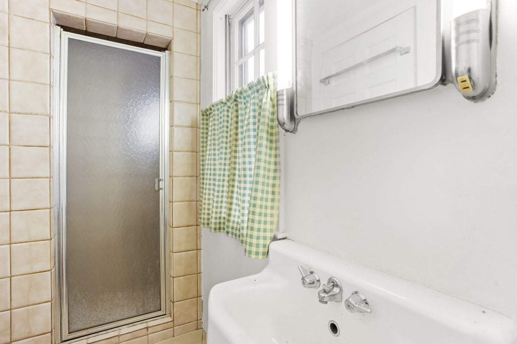 2656 Main Street Property Photo 14